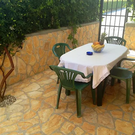 Nela Apartman